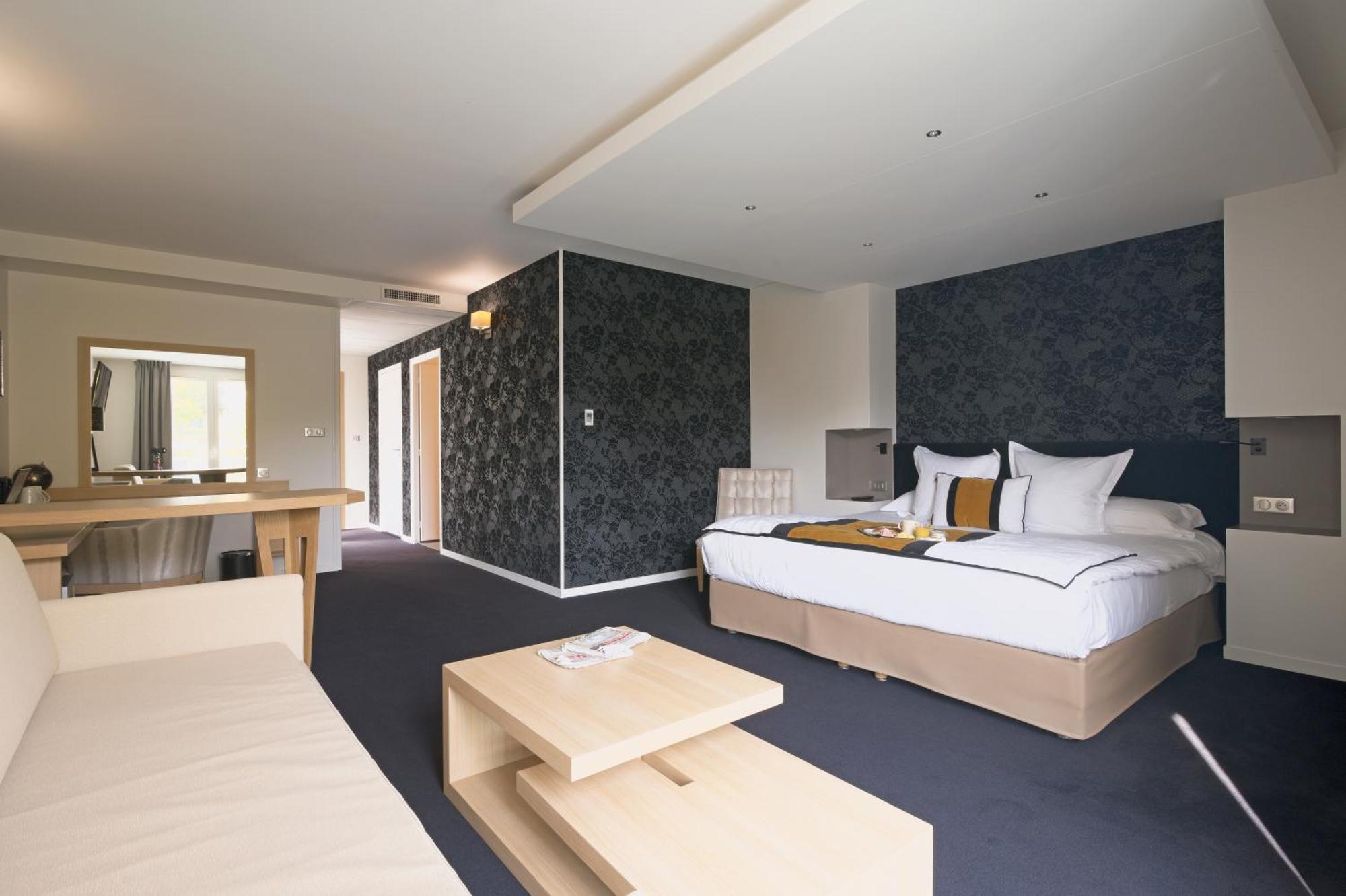 Le Konine - Hotel & Bar & Restaurant Montceau-les-Mines Kültér fotó